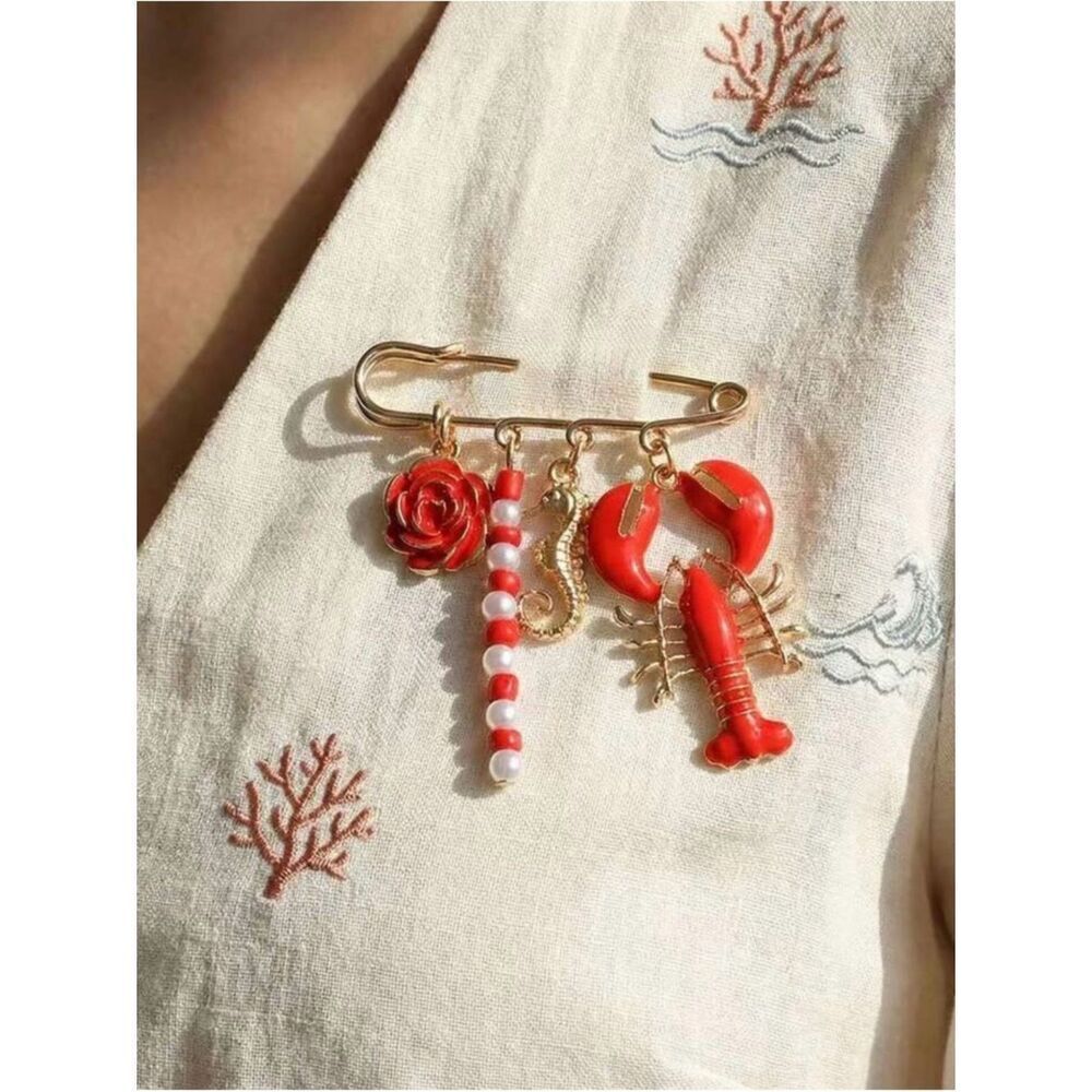 Red lobster Pin Brooch M759
